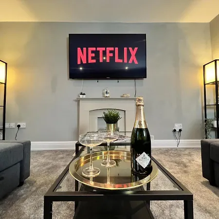 Luxurious Penthouse With Free Parking * Harrogate