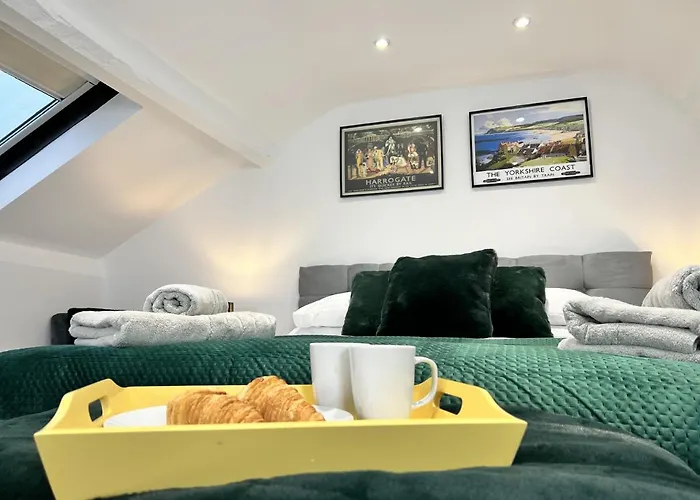 Luxurious Penthouse With Free Parking