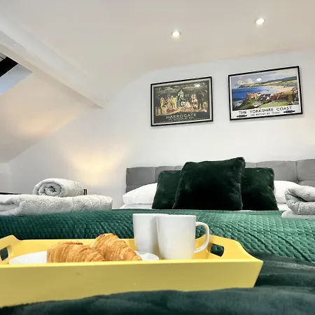 Luxurious Penthouse With Free Parking